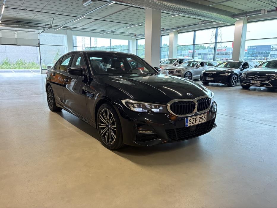 BMW 320 2022