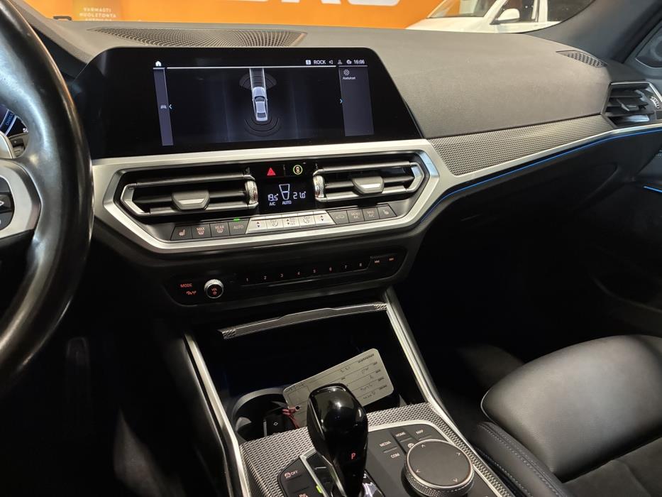 BMW 320 2022