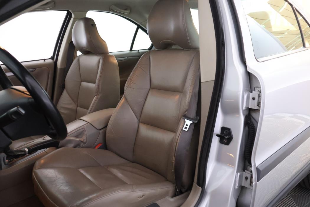 VOLVO S60 2004