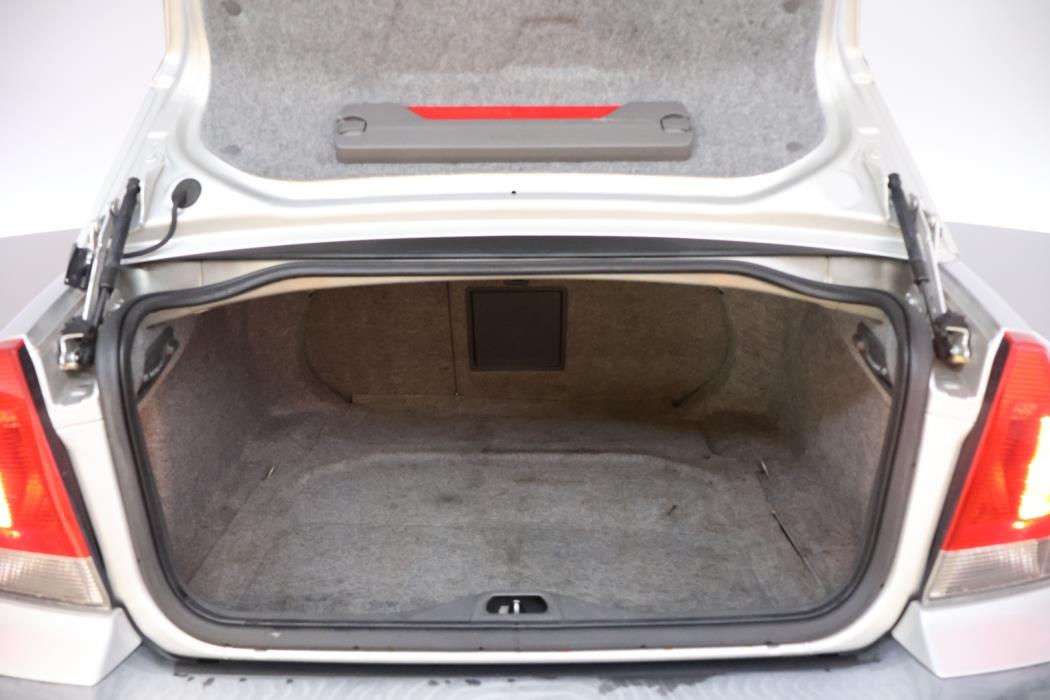 VOLVO S60 2004