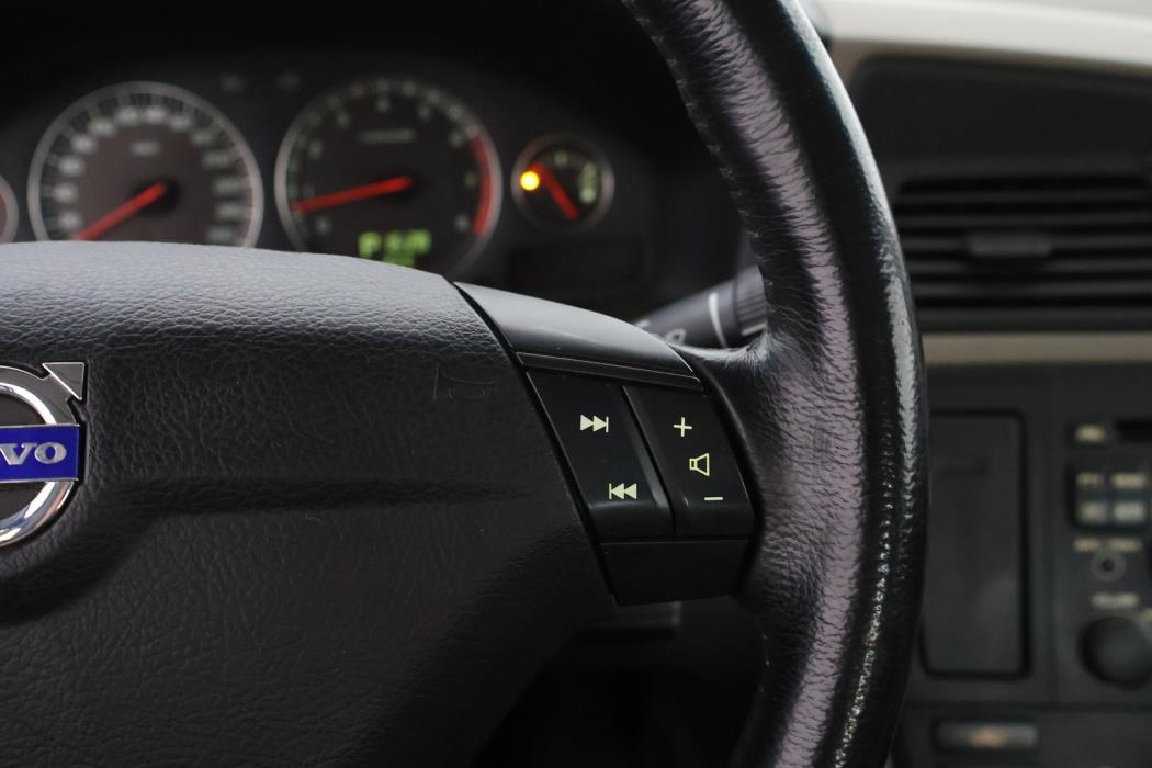 VOLVO S60 2004