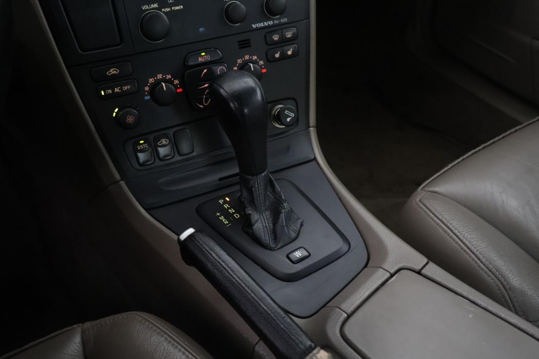 VOLVO S60 2004