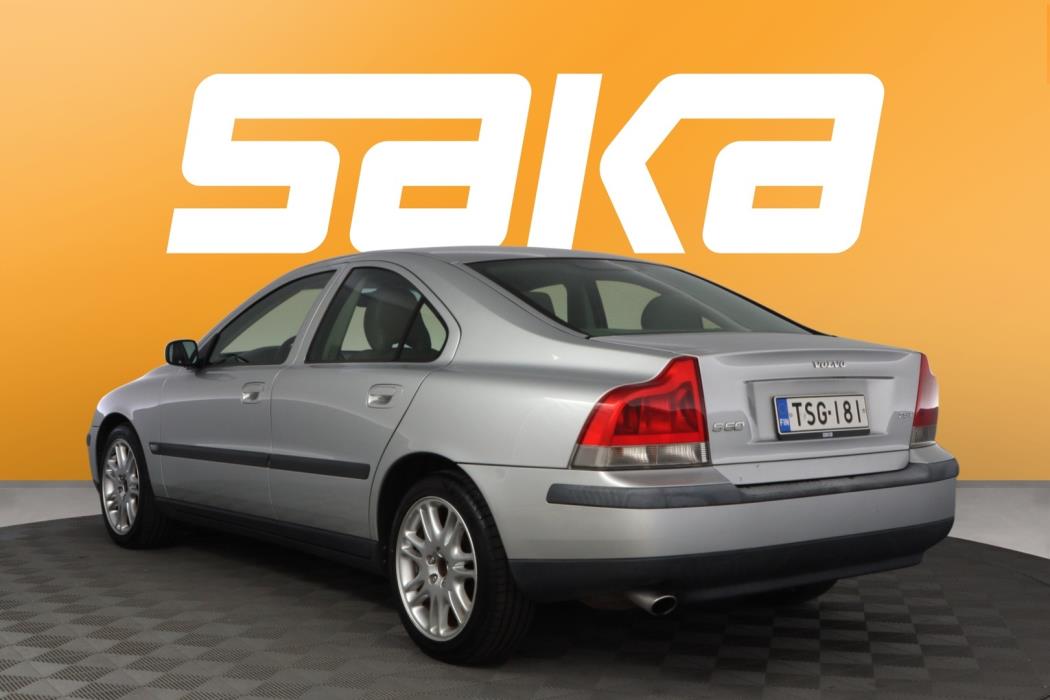 VOLVO S60 2004