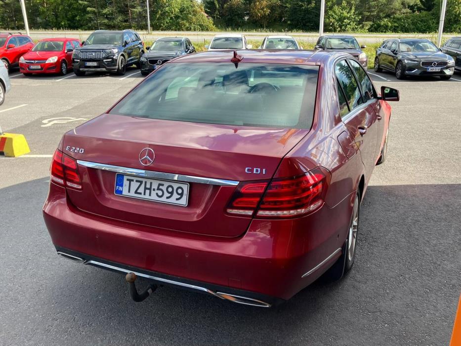 MERCEDES-BENZ E 2014