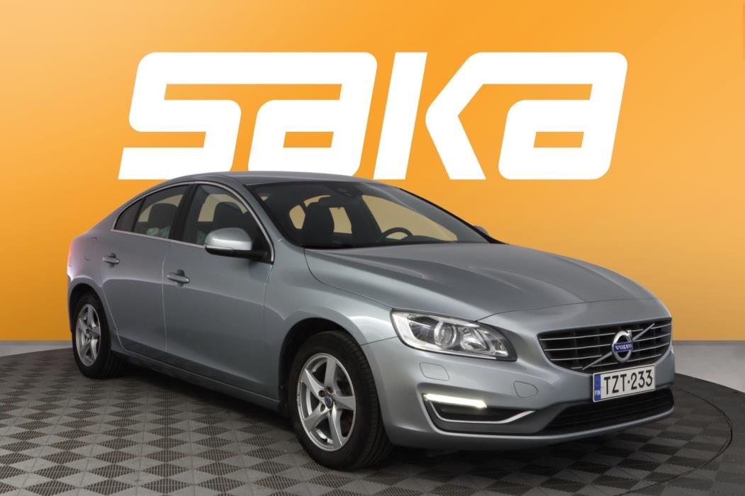 VOLVO S60 2015