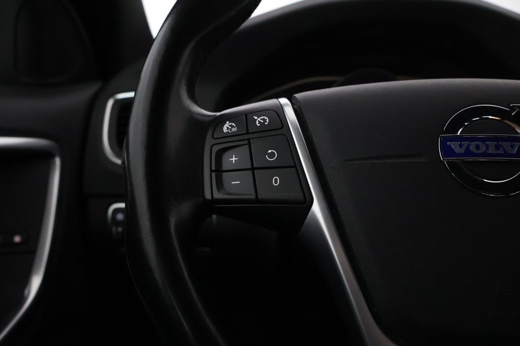 VOLVO S60 2015