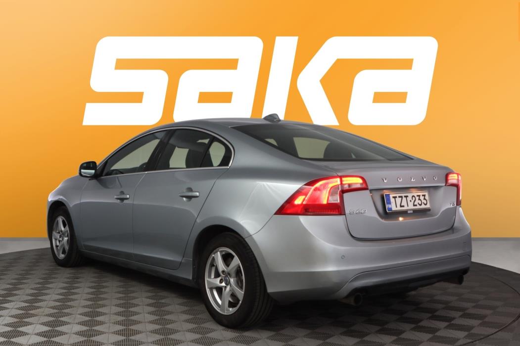 VOLVO S60 2015
