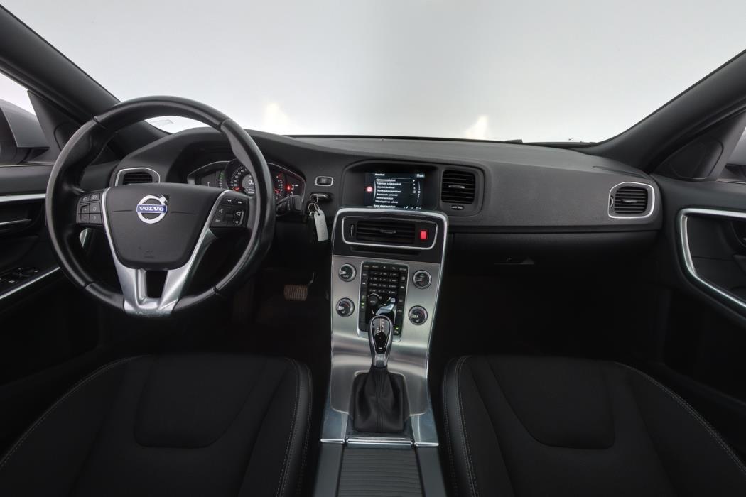 VOLVO S60 2015