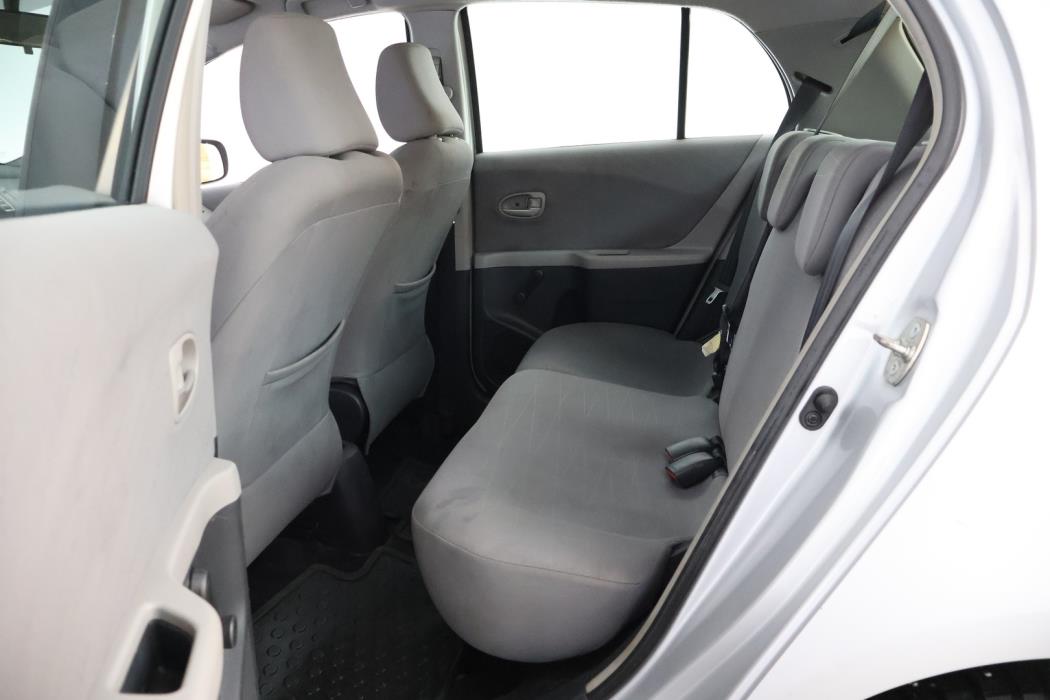 TOYOTA Yaris 2008