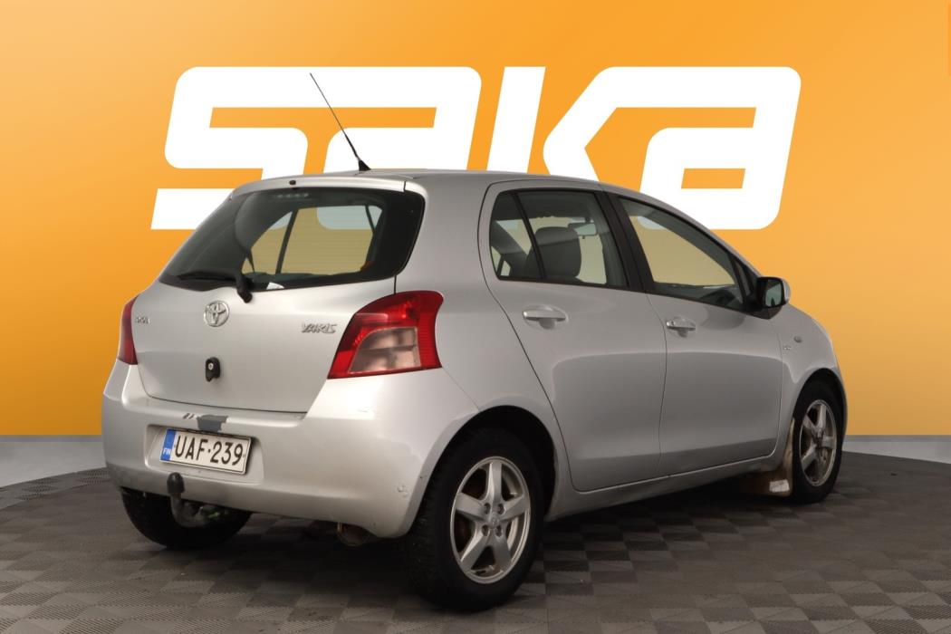 TOYOTA Yaris 2008