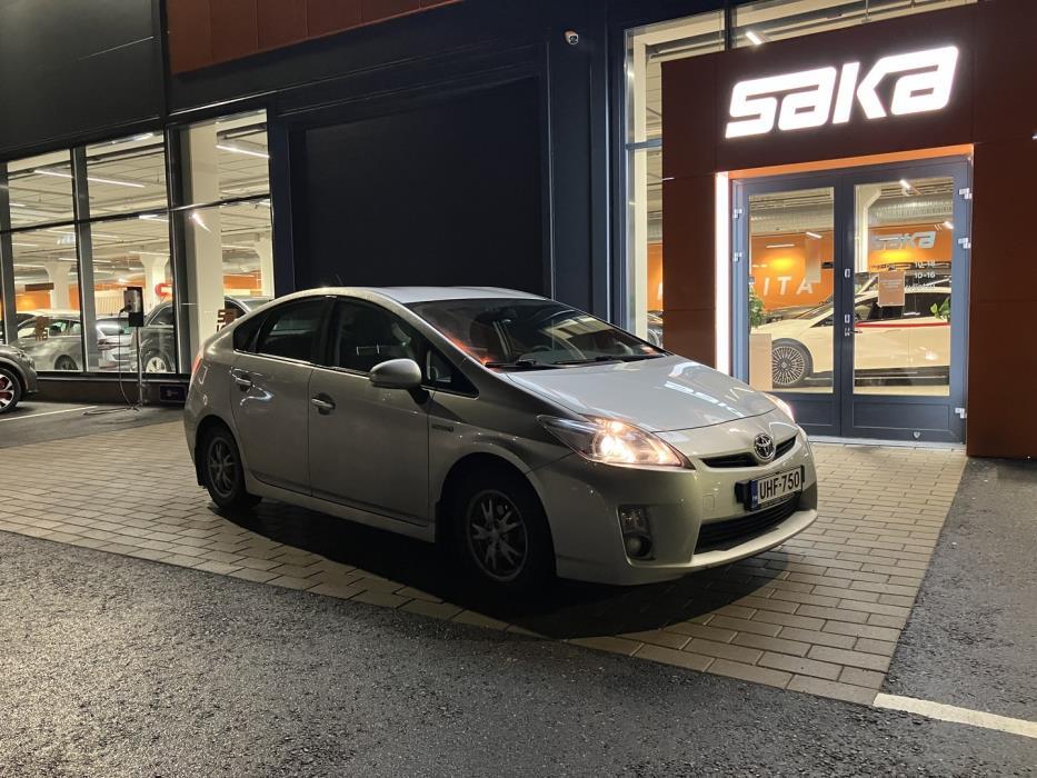 TOYOTA Prius 2010