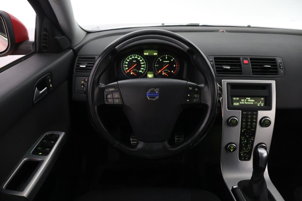 VOLVO V50 2011