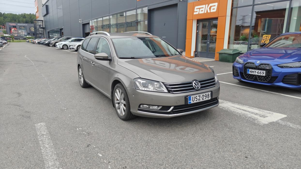VOLKSWAGEN Passat 2012