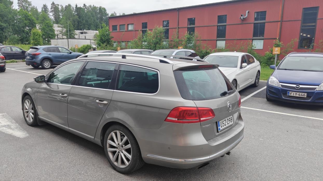 VOLKSWAGEN Passat 2012