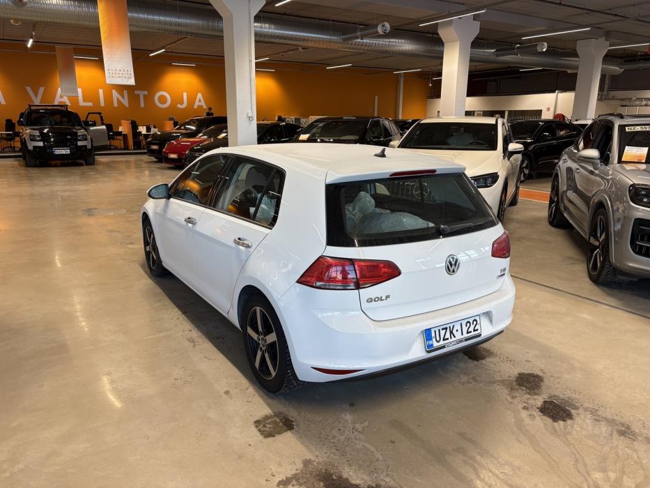 VOLKSWAGEN Golf 2017