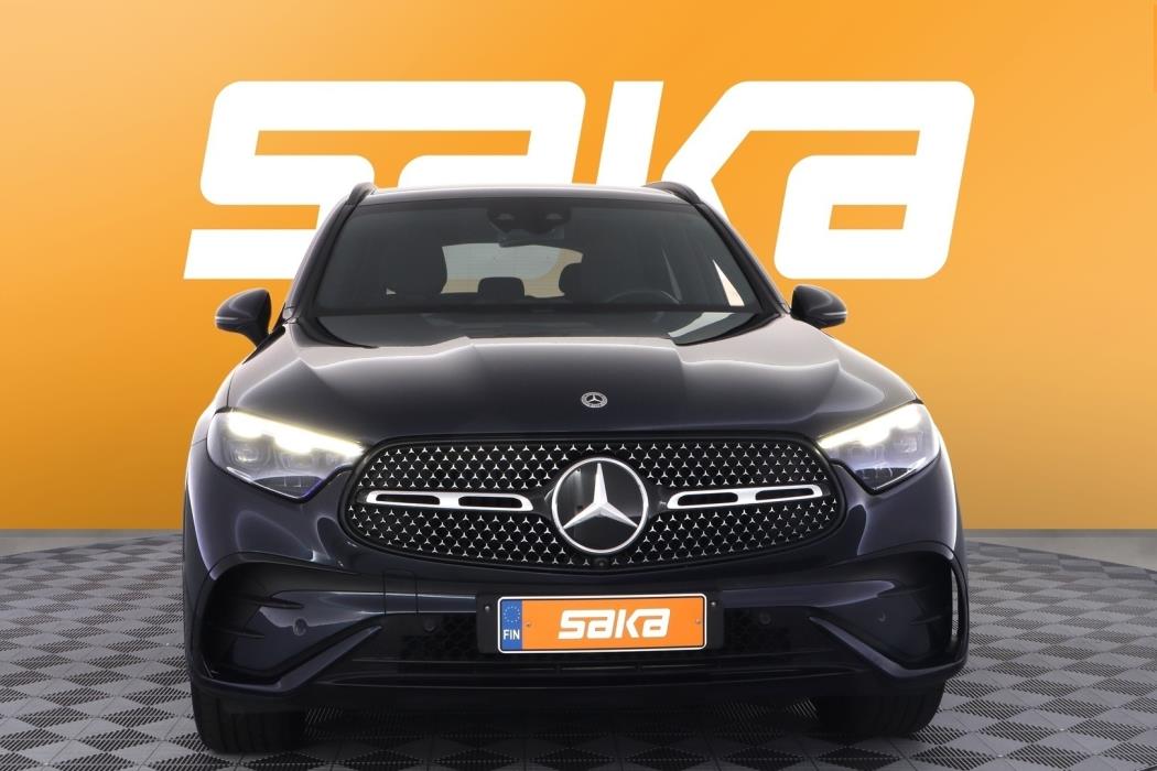 MERCEDES-BENZ GLC 2024