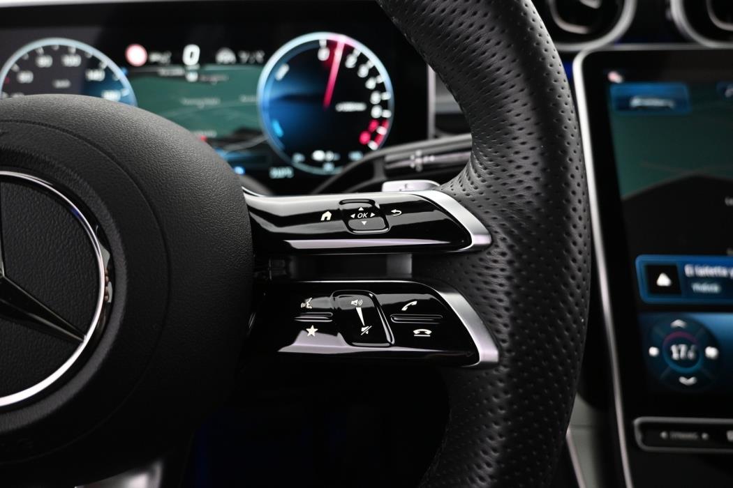 MERCEDES-BENZ GLC 2024