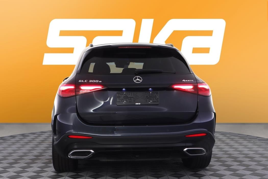 MERCEDES-BENZ GLC 2024