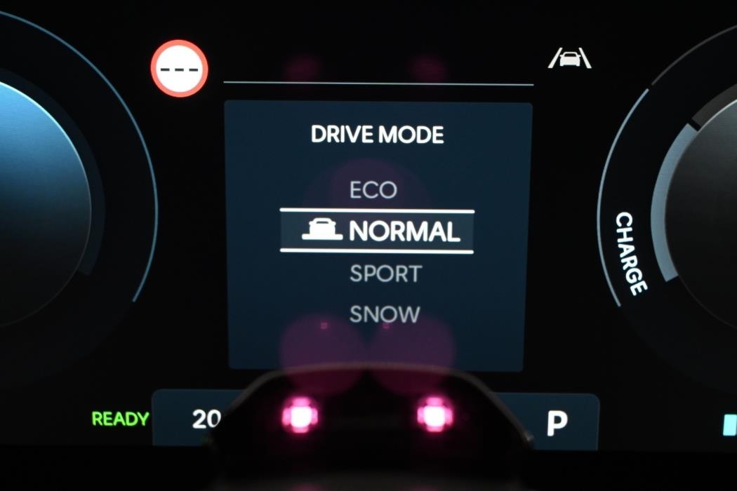 HYUNDAI KONA Electric 2025