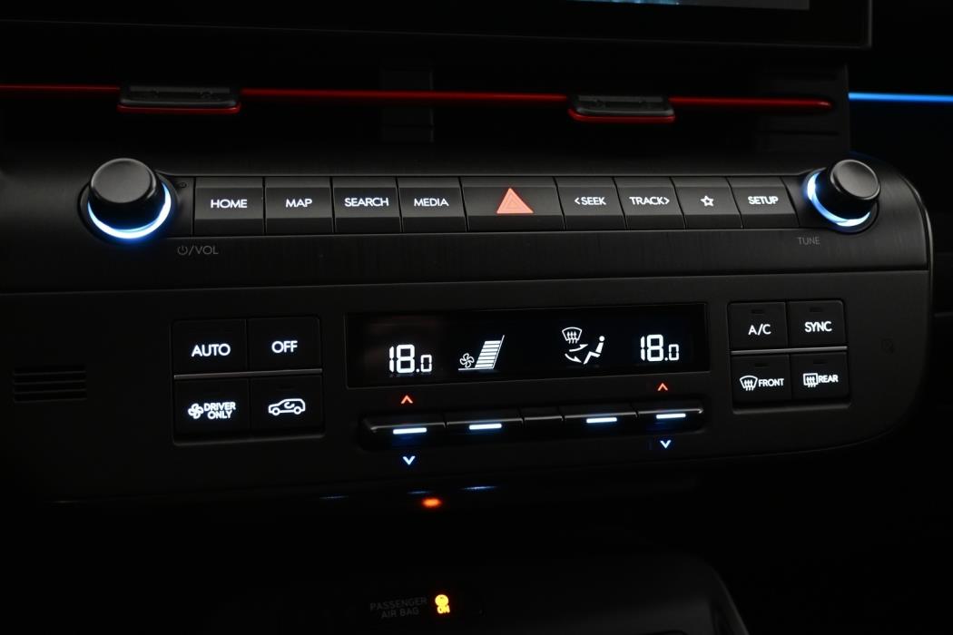 HYUNDAI KONA Electric 2025