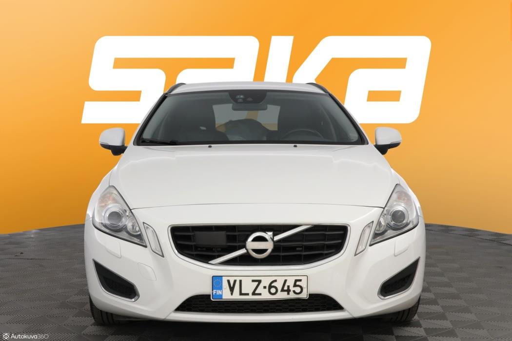 VOLVO V60 2013