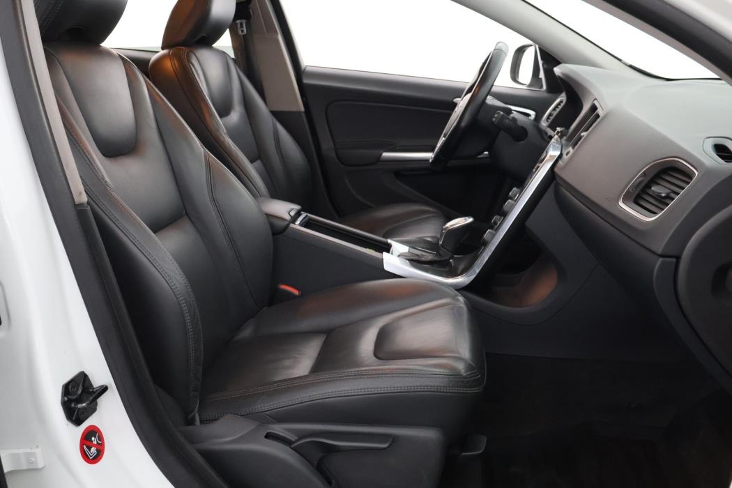 VOLVO V60 2013