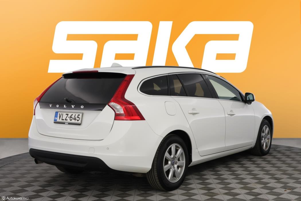 VOLVO V60 2013