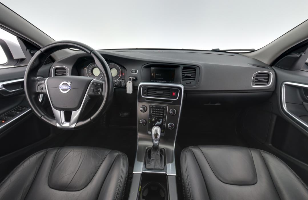 VOLVO V60 2013
