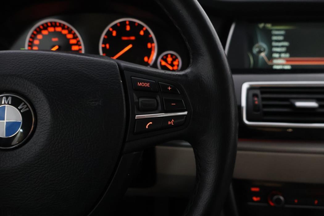 BMW 530 GRAN TURISMO 2013