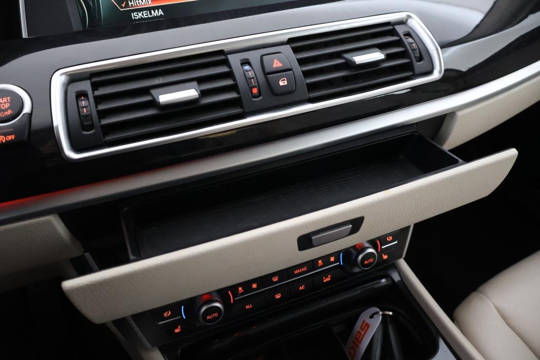 BMW 530 GRAN TURISMO 2013