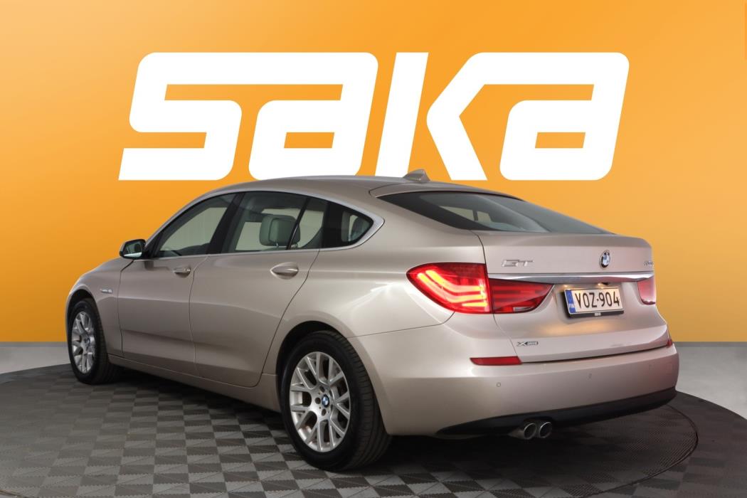 BMW 530 GRAN TURISMO 2013