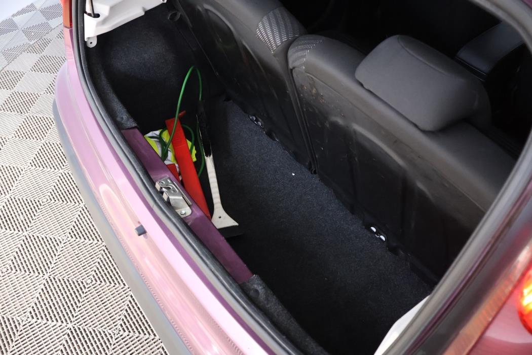 PEUGEOT 107 2013
