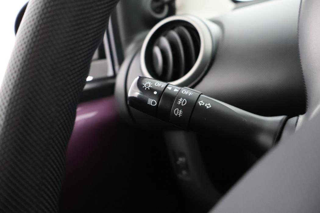 PEUGEOT 107 2013