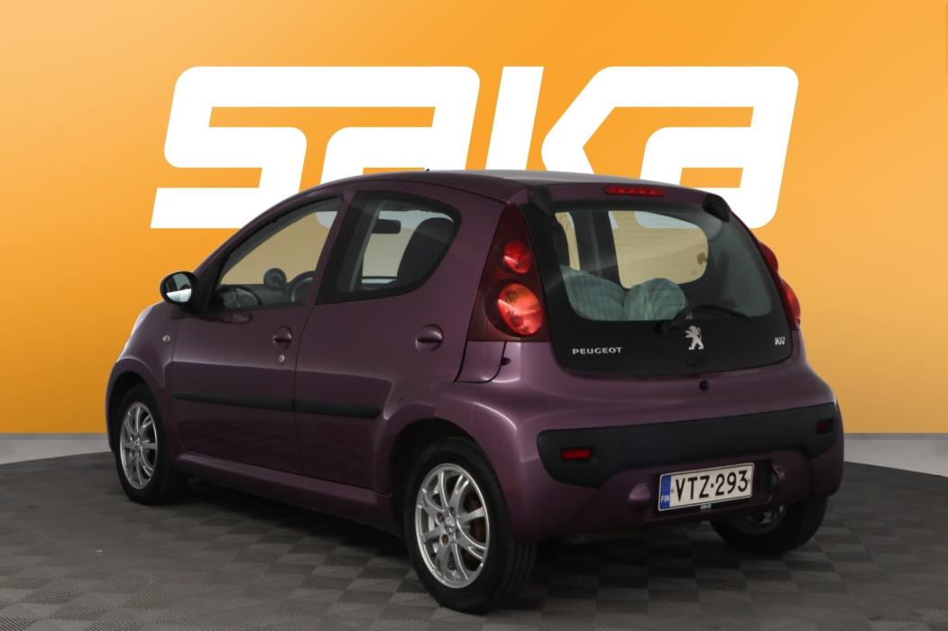 PEUGEOT 107 2013