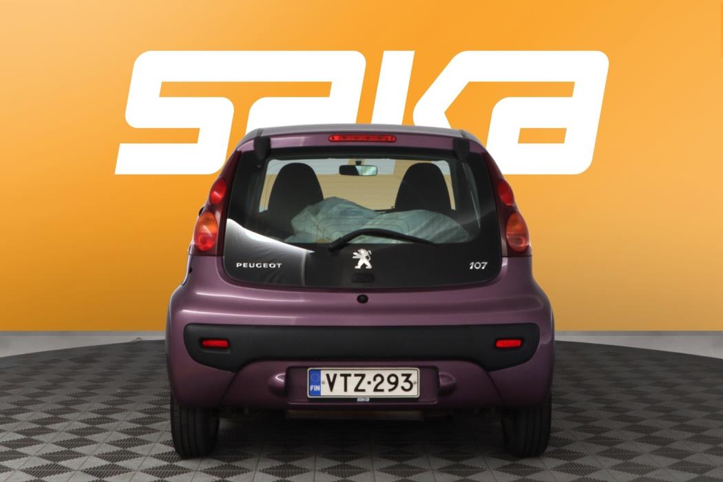 PEUGEOT 107 2013