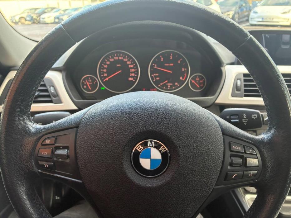 BMW 320 2013