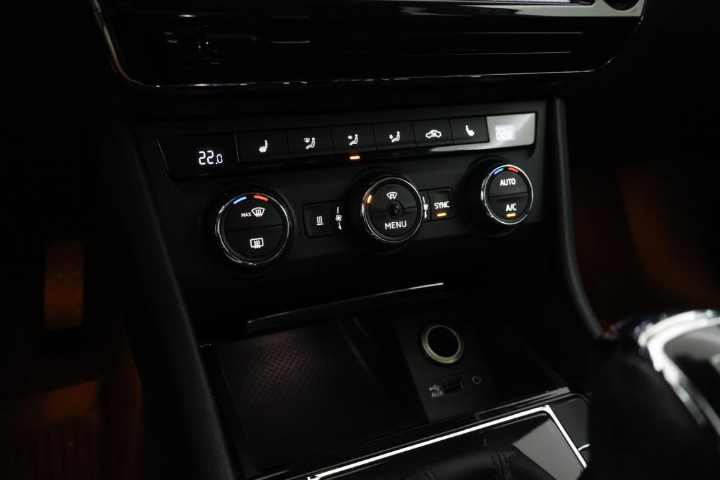 SKODA Superb 2017