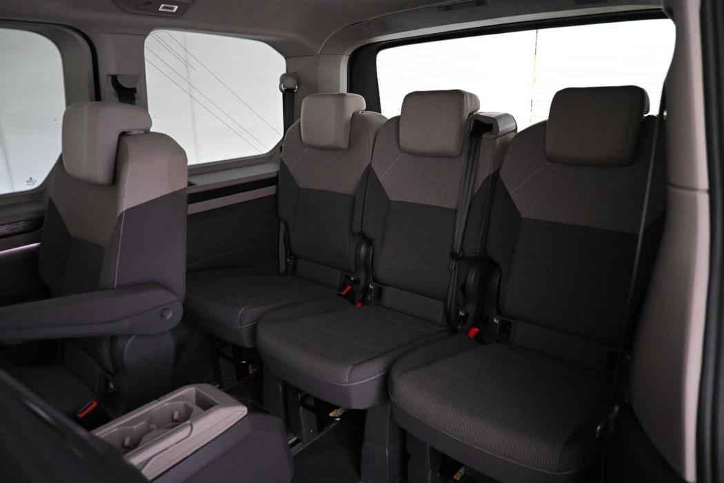 VOLKSWAGEN Multivan 2022