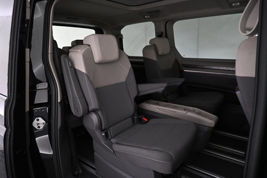 VOLKSWAGEN Multivan 2022