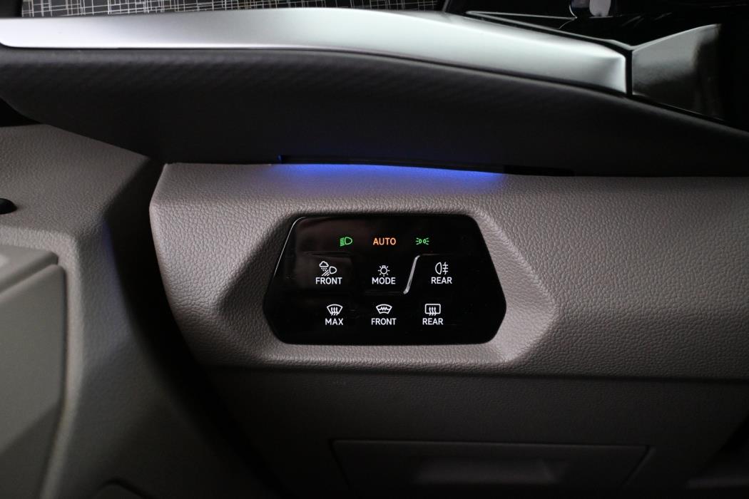 VOLKSWAGEN Multivan 2022
