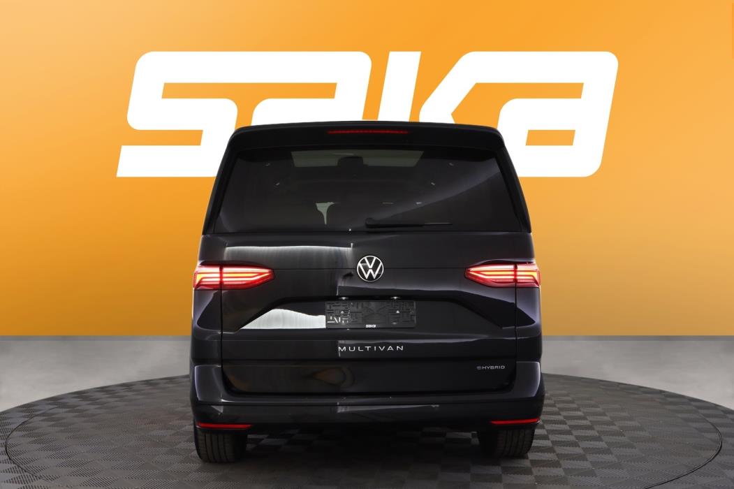 VOLKSWAGEN Multivan 2022