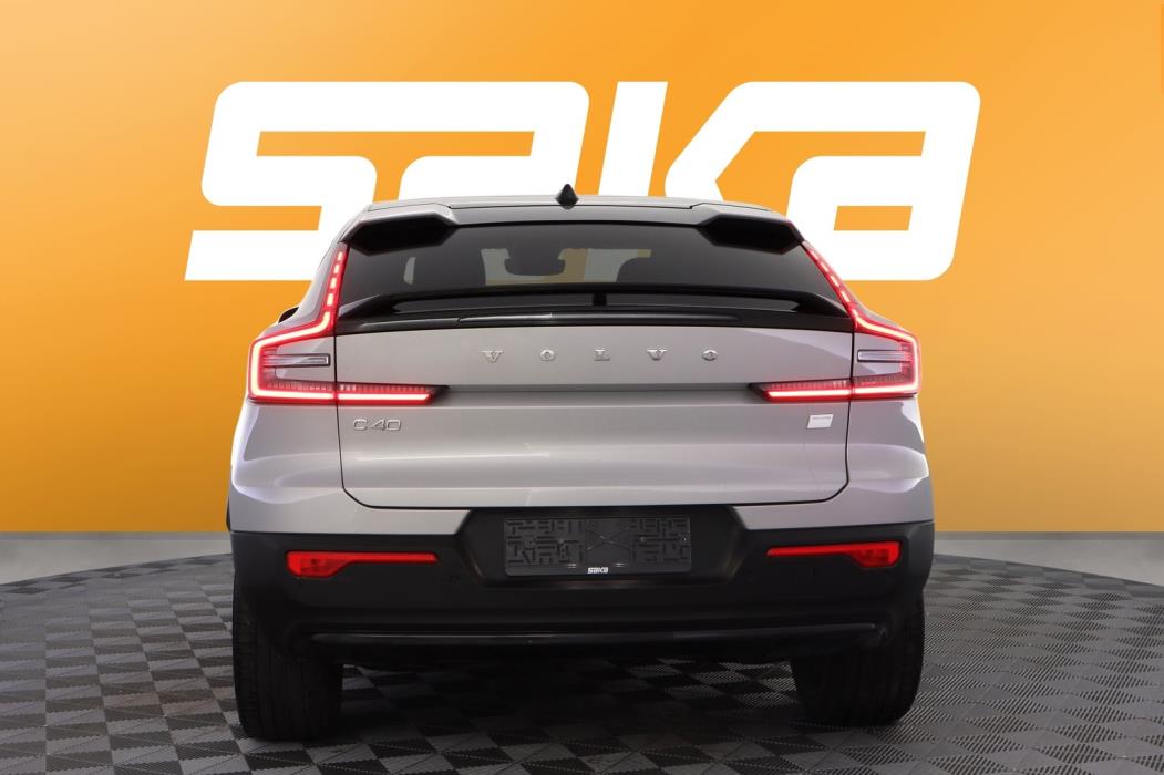 VOLVO C40 2023