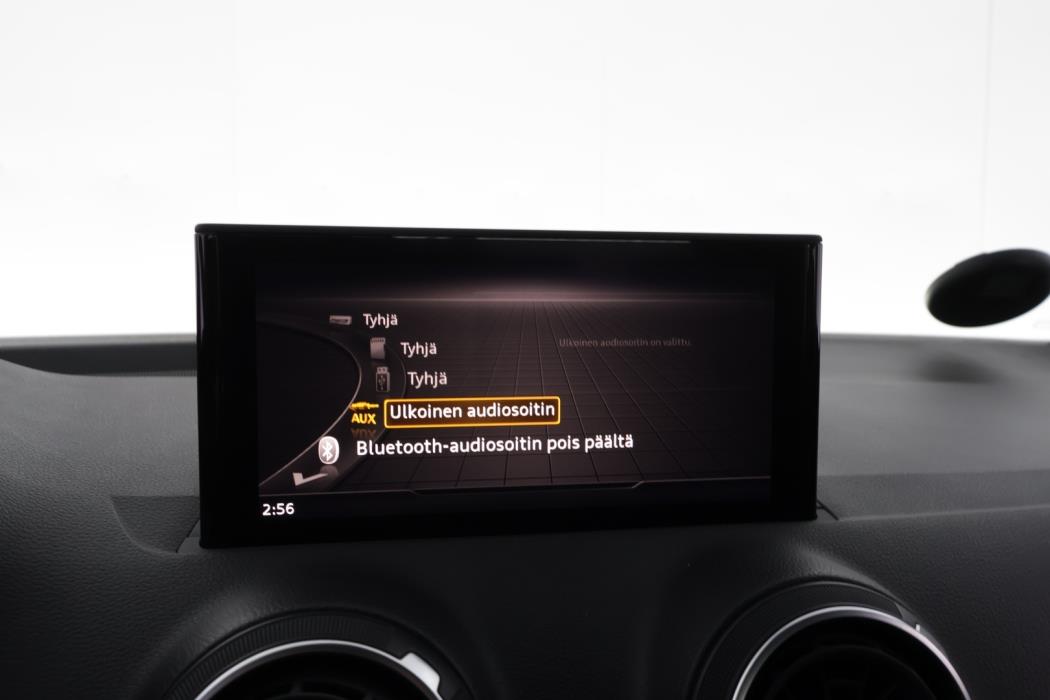 AUDI Q2 2021