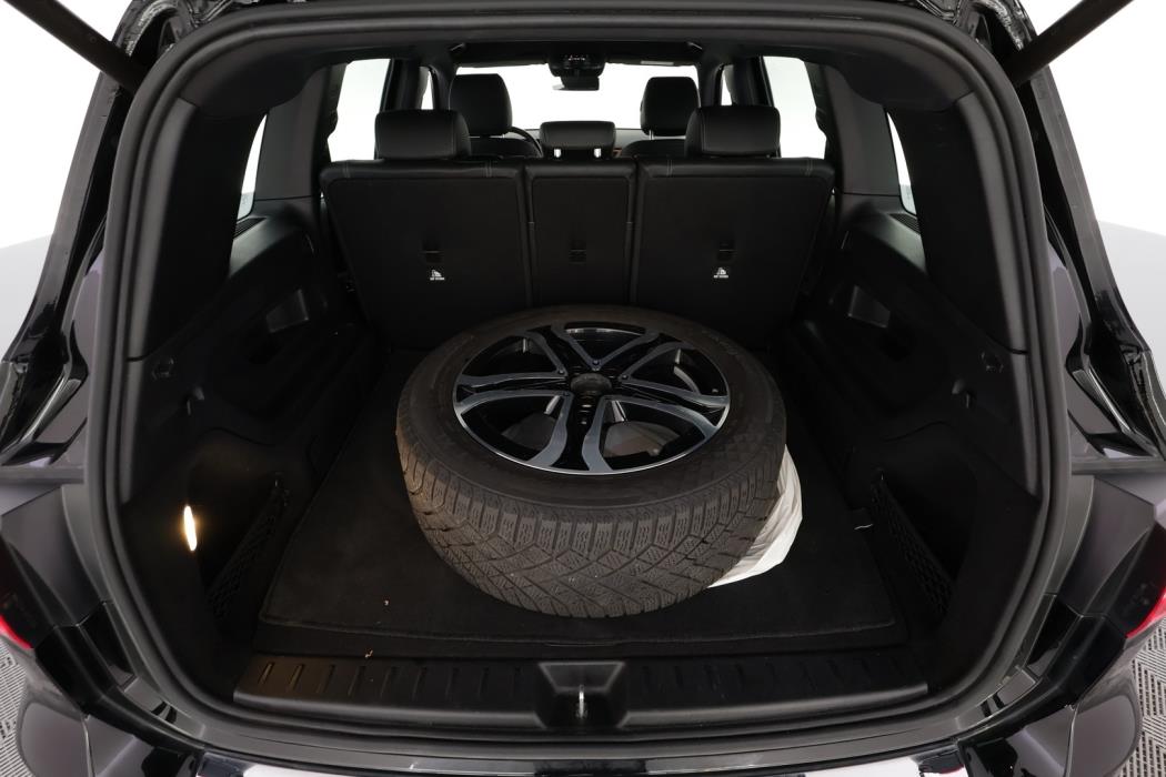 MERCEDES-BENZ EQB 2023