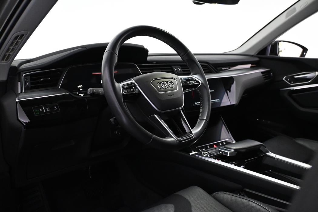 AUDI Q8 e-tron 2024