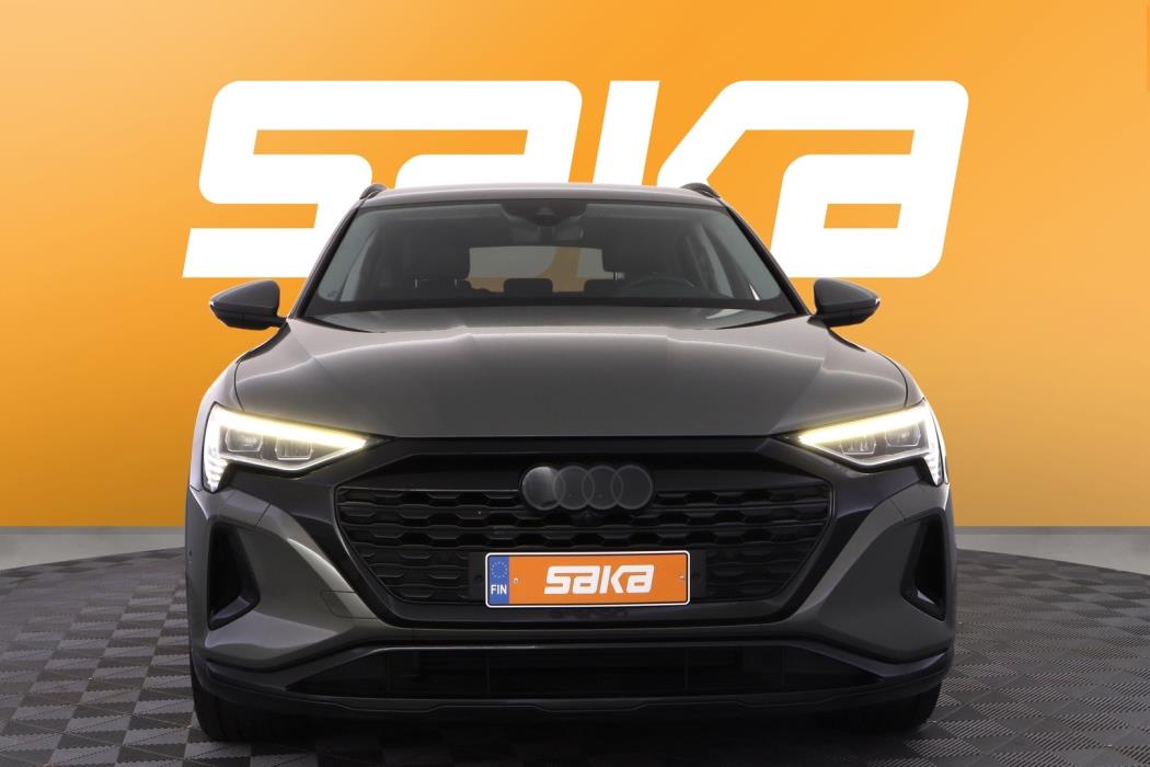 AUDI Q8 e-tron 2024