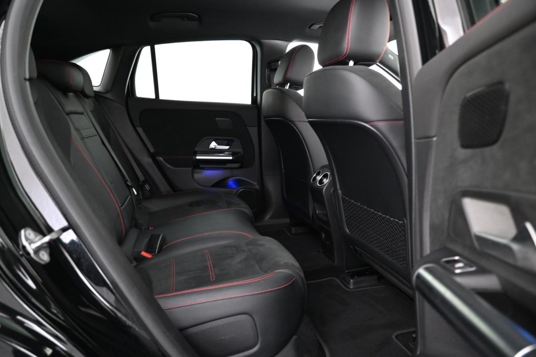 MERCEDES-BENZ EQA 2022