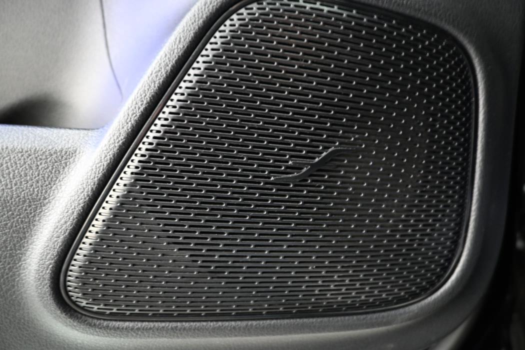 MERCEDES-BENZ EQA 2022