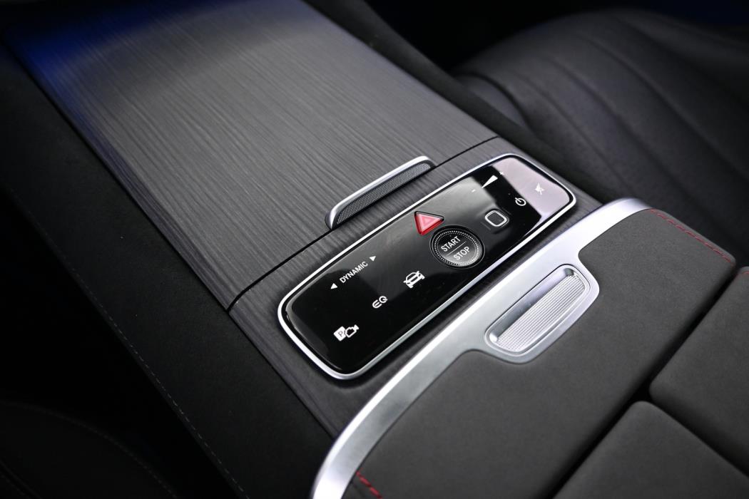 MERCEDES-BENZ EQS 2023