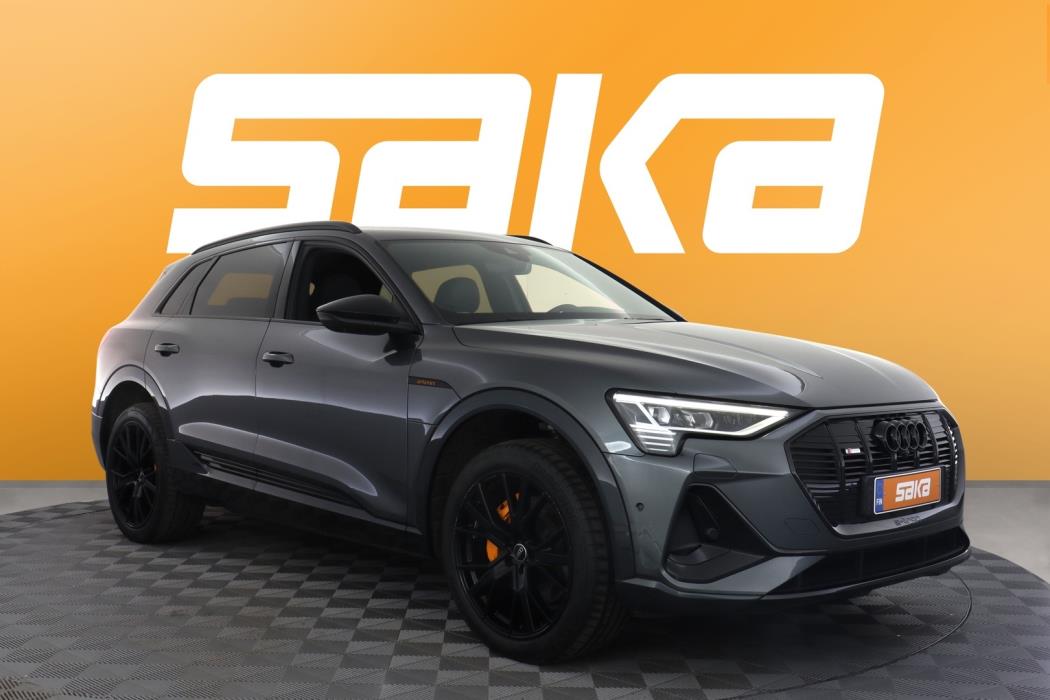 AUDI e-tron 2023
